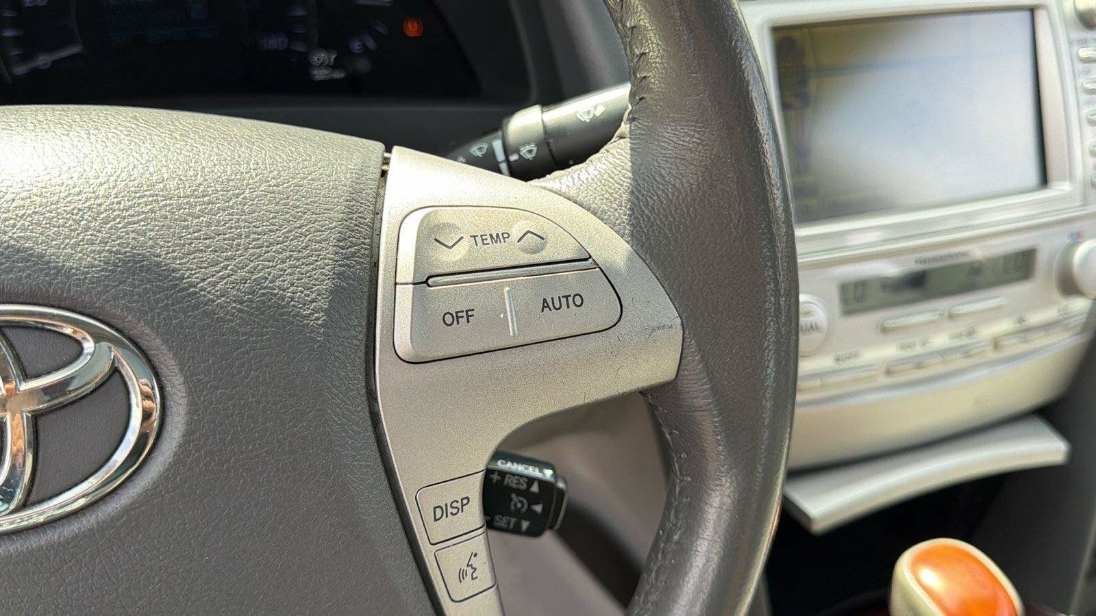 Used 2011 Toyota Camry Hybrid FWD image 18