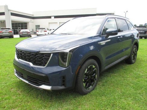New 2025 Kia Sorento S image 7