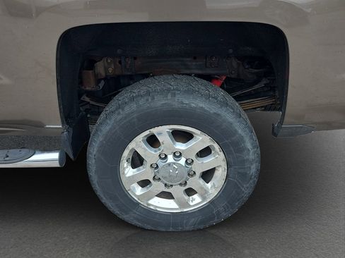 Used 2015 Chevrolet Silverado 3500 LTZ w/ Duramax Plus Package AWD/4WD image 5