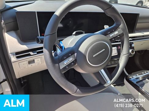 Used 2025 Hyundai Santa Fe SEL image 3