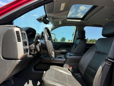 Used 2019 GMC Sierra 2500 Denali AWD/4WD image 18
