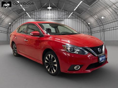 Used 2019 Nissan Sentra SR image 3