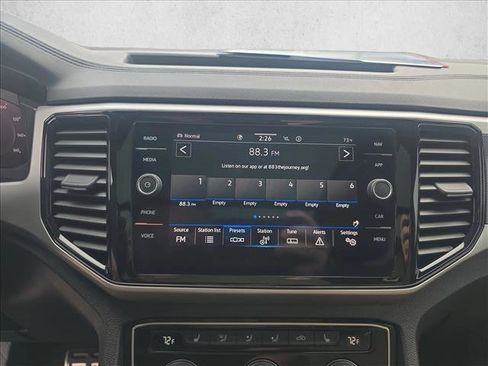 Used 2023 Volkswagen Atlas Cross Sport SEL R-Line image 15