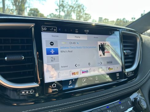 New 2026 Chrysler Pacifica Select w/ S Appearance Package image 47