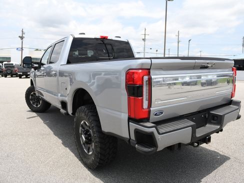 Used 2024 Ford F250 Platinum w/ Tremor Off-Road Package AWD/4WD image 8