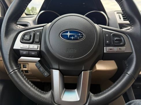 Used 2017 Subaru Outback 3.6R Limited AWD/4WD image 13