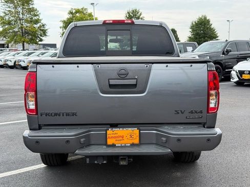 Used 2021 Nissan Frontier SV w/ Midnight Edition Floor Mats AWD/4WD image 4