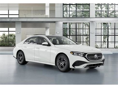 New 2025 Mercedes-Benz E 450 4MATIC Sedan image 11