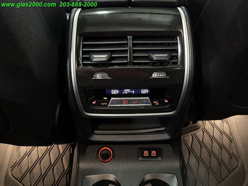 Used 2022 BMW X7 xDrive40i w/ Premium Package AWD/4WD image 31
