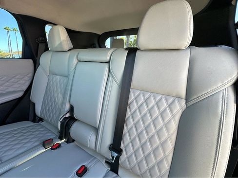 Used 2023 Mitsubishi Outlander SEL image 9