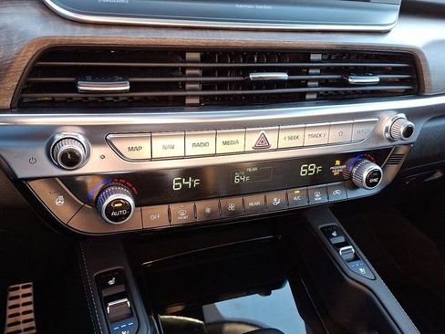 Used 2022 Kia Telluride SX w/ SX Prestige Package image 22