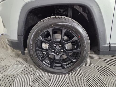 New 2026 Jeep Compass Latitude image 10