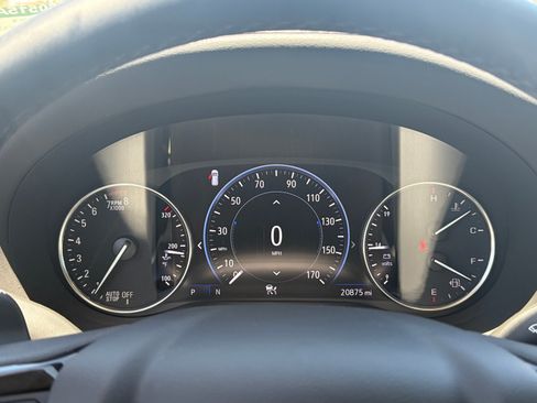 Used 2023 Buick Enclave Avenir w/ Avenir Technology Package FWD image 21