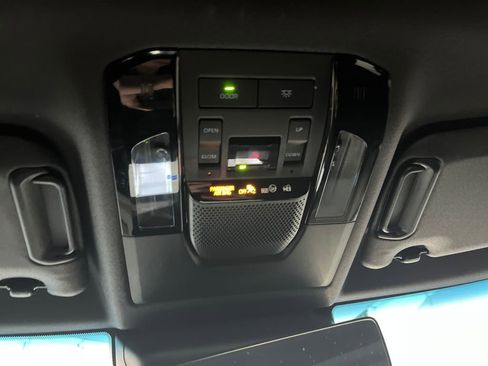 Used 2024 Toyota Land Cruiser image 76