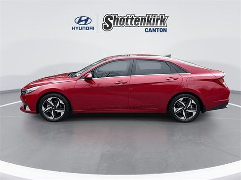Used 2023 Hyundai Elantra Limited image 5