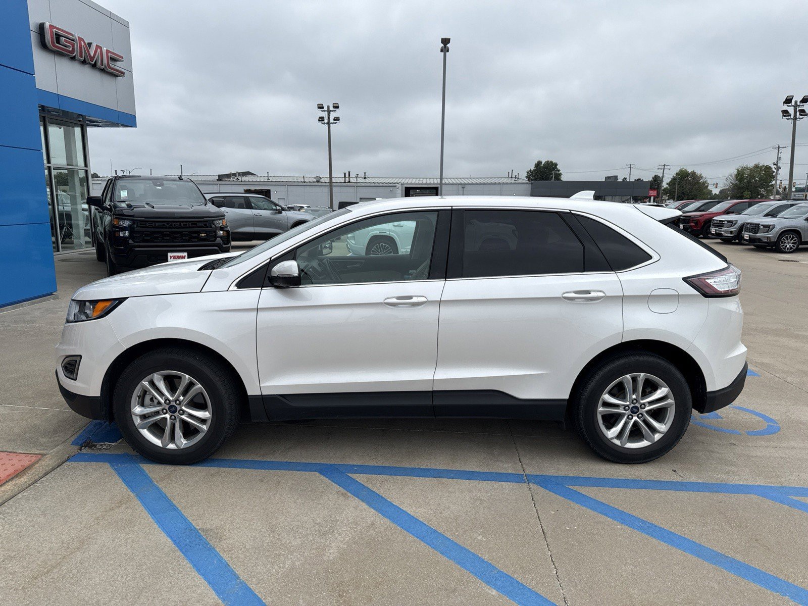 Used 2018 Ford Edge SEL w/ Equipment Group 201A AWD/4WD image 1