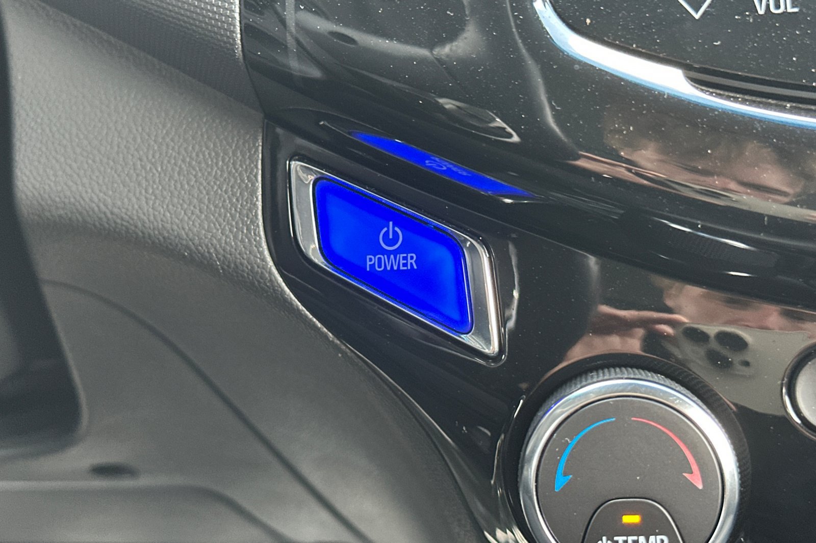 Used 2014 Chevrolet Spark LT FWD image 32