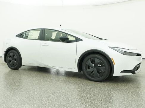 New 2026 Toyota Prius Plug-In Hybrid image 28