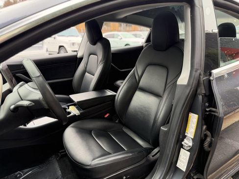 Used 2019 Tesla Model 3 Long Range image 26