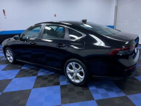 Certified 2023 Honda Accord LX image 6