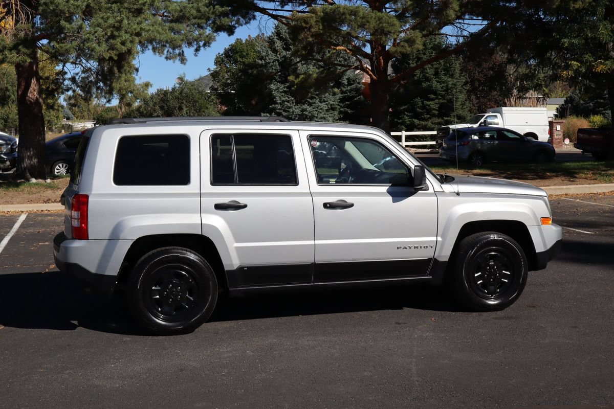 Used 2014 Jeep Patriot Sport FWD image 4