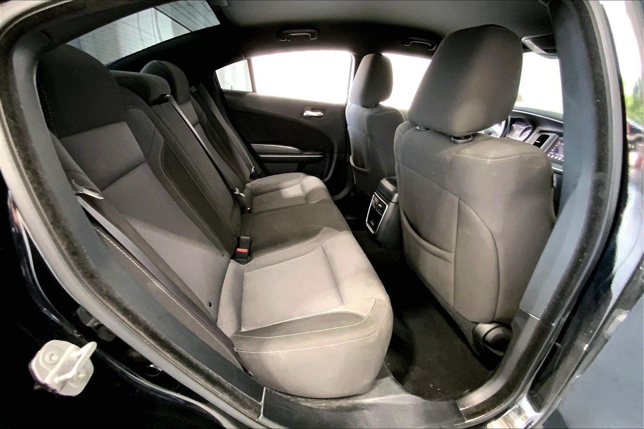 Used 2022 Dodge Charger SXT RWD image 23