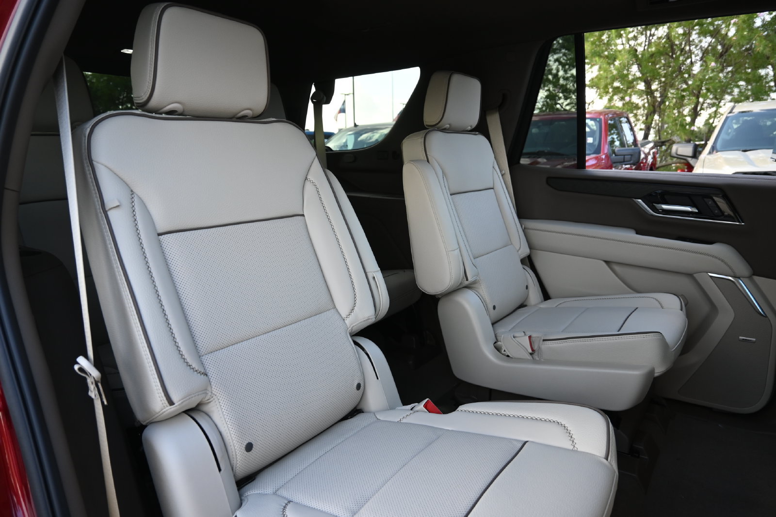 New 2026 GMC Yukon Denali w/ Advanced Technology Package RWD image 49