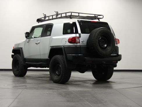 Used 2007 Toyota FJ Cruiser 4WD image 6