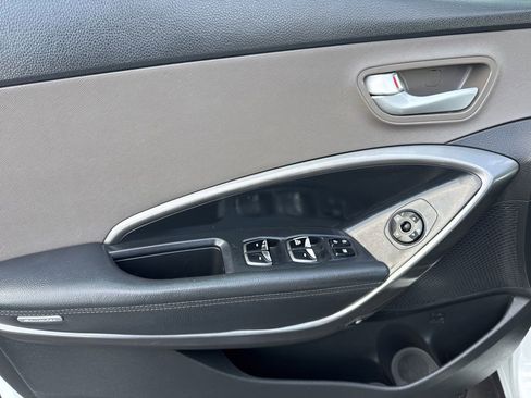 Used 2018 Hyundai Santa Fe Sport image 12