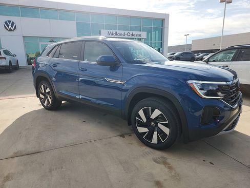 New 2026 Volkswagen Atlas Cross Sport SE image 8