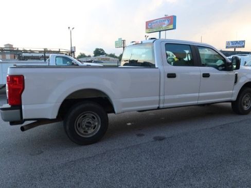 Used 2021 Ford F250 XL w/ Power Equipment Group RWD image 4