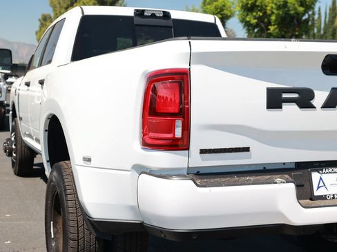 New 2026 RAM 3500 Big Horn AWD/4WD image 13