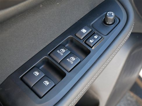 Used 2019 Subaru Outback 2.5i Premium image 14