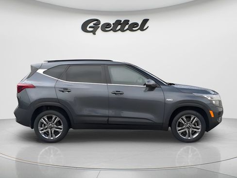 Used 2023 Kia Seltos S AWD/4WD image 4