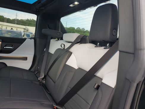 New 2025 GMC Hummer EV 2X image 11