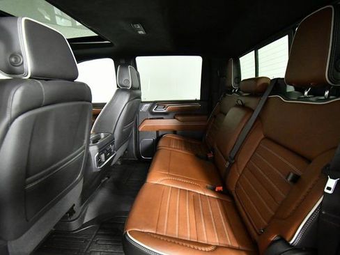 Used 2024 GMC Sierra 3500 Denali Ultimate image 25