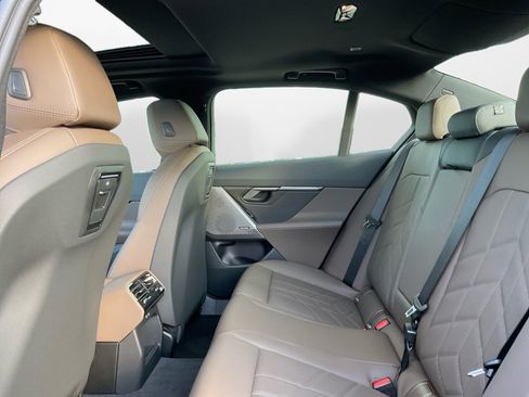 New 2026 BMW 530i xDrive w/ Premium Package image 13