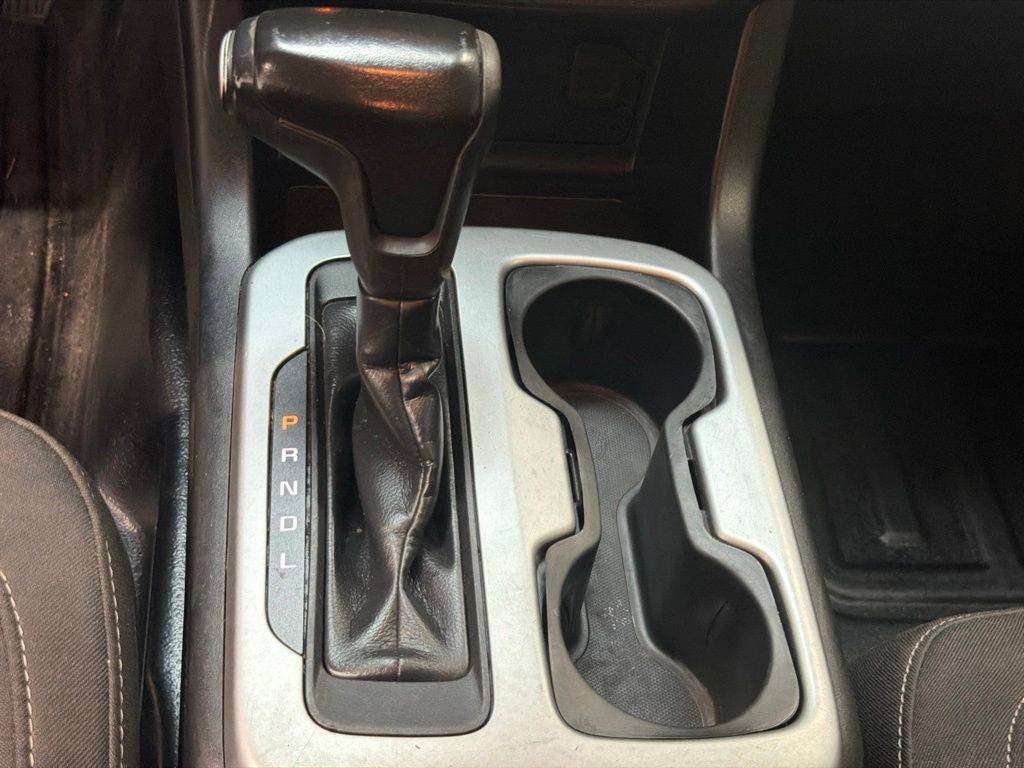 Used 2021 Chevrolet Colorado LT w/ Fleet Safety Package RWD image 15