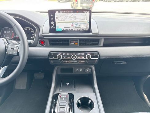 Used 2025 Honda Pilot Touring image 27