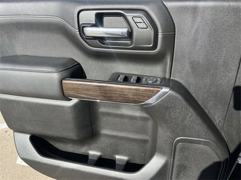 Used 2019 GMC Sierra 1500 SLE w/ SLE Value Package image 25