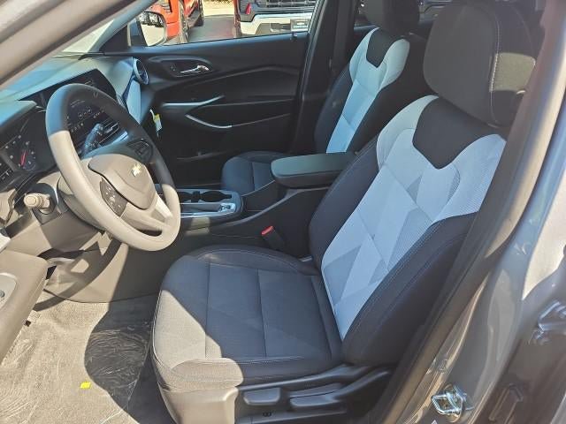 New 2026 Chevrolet Trax LS w/ LS Convenience Package FWD image 18