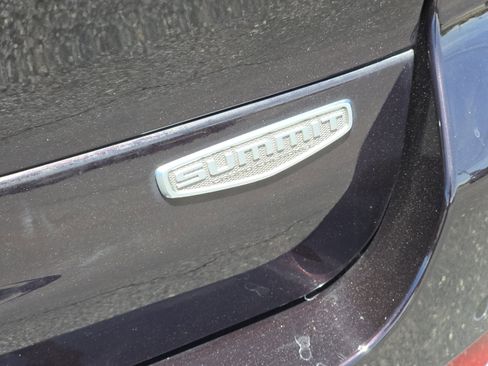 Used 2023 Jeep Grand Cherokee L Summit AWD/4WD image 29