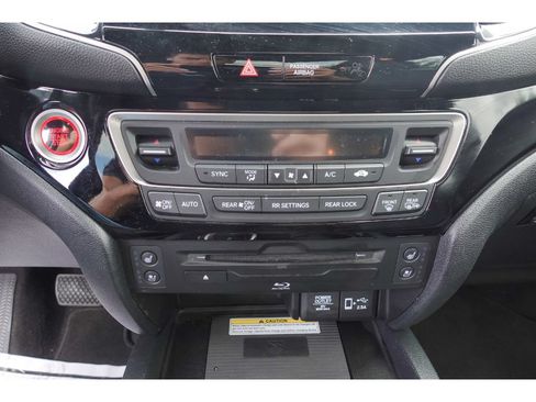 Used 2021 Honda Pilot Black Edition image 16