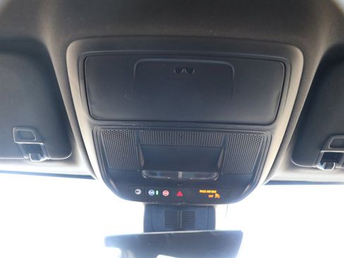 Used 2025 Chevrolet Colorado W/T w/ Advanced Trailering Package RWD image 26