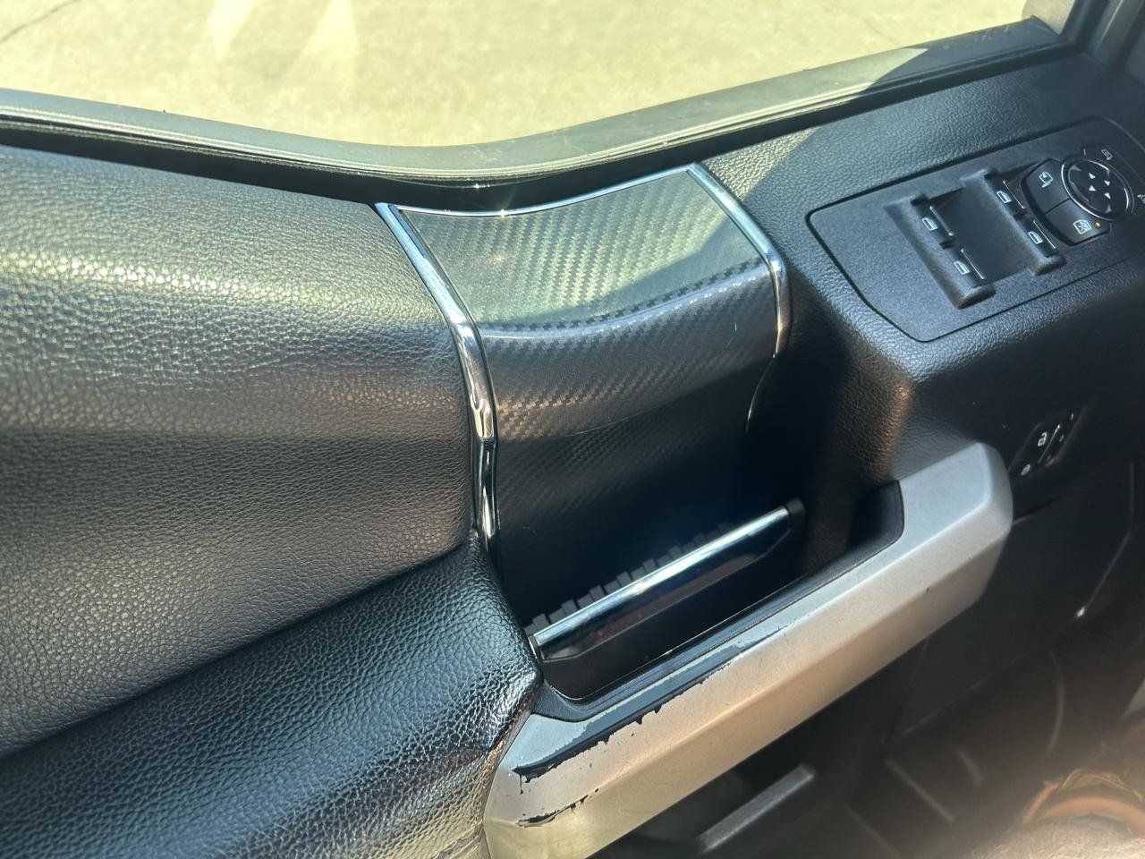 Used 2019 Ford F150 Lariat w/ Equipment Group 502A Luxury AWD/4WD image 28