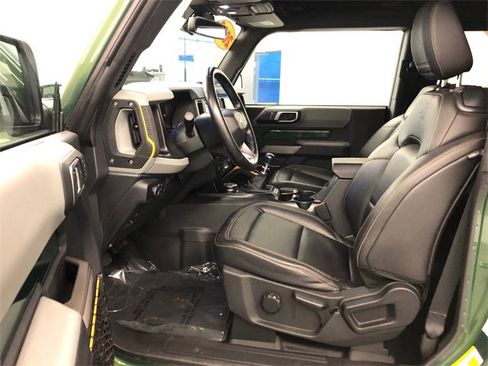Used 2022 Ford Bronco Badlands image 25