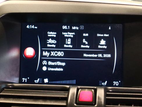 Used 2016 Volvo XC60 T6 Platinum w/ Climate Package image 33