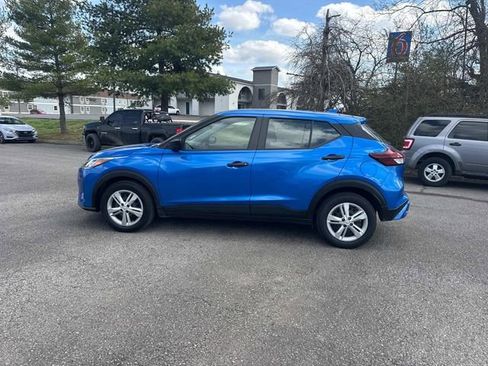 Certified 2025 Nissan Kicks Play S FWD image 8