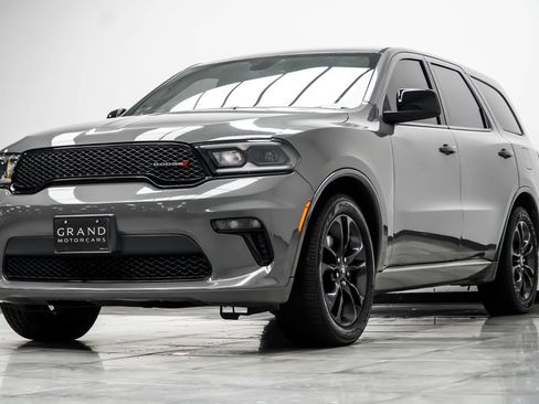 Used 2021 Dodge Durango SXT RWD image 9