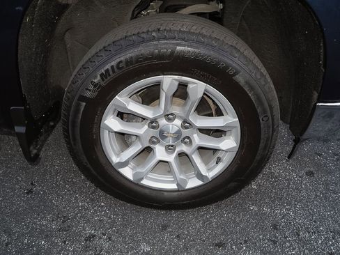 Certified 2022 Chevrolet Silverado 1500 LT image 34